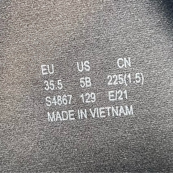 2075- Stuart Weitzman Over-the-Knee Boots Black Color Size 5 B NWT - Picture 10 of 14